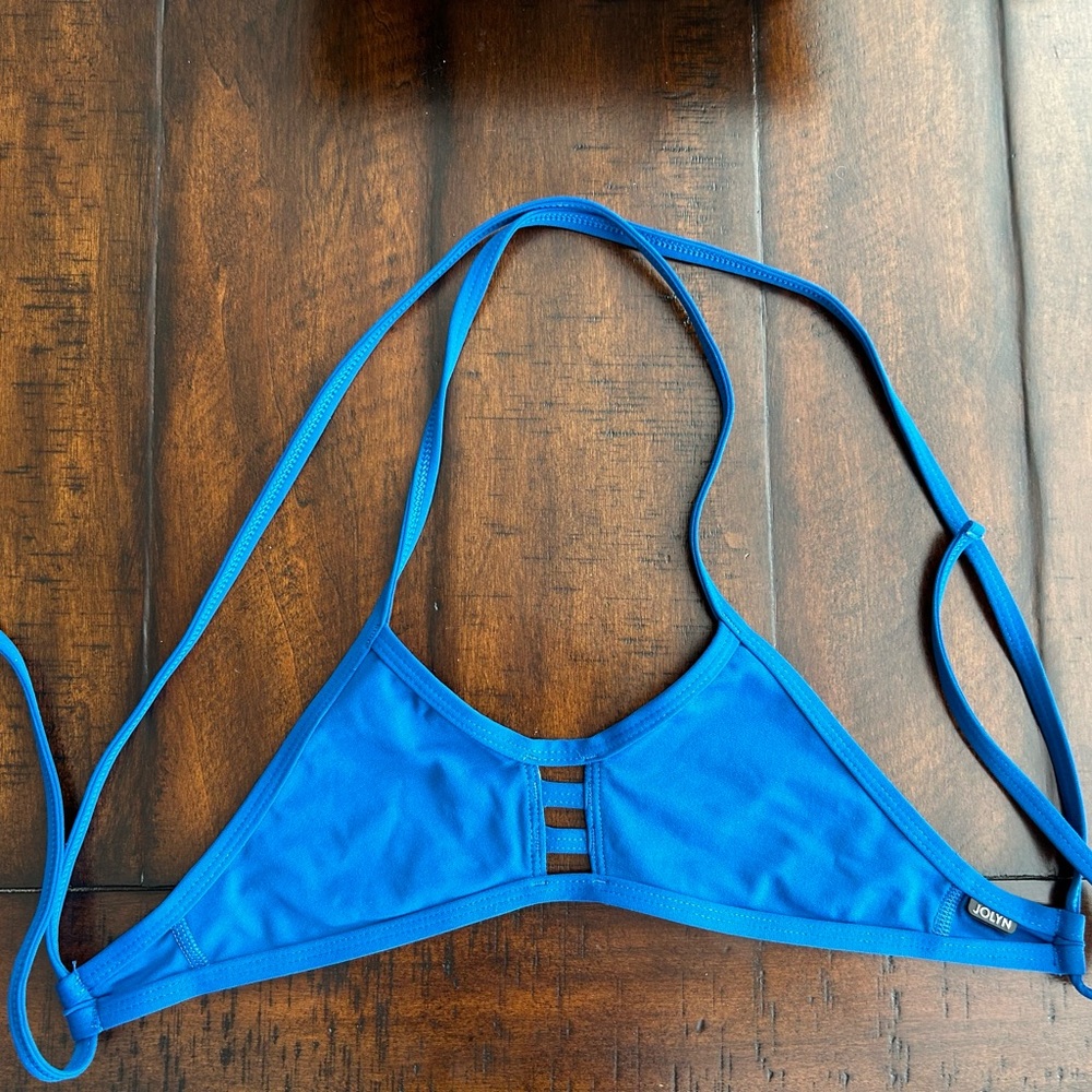 JOLYN bikini top.